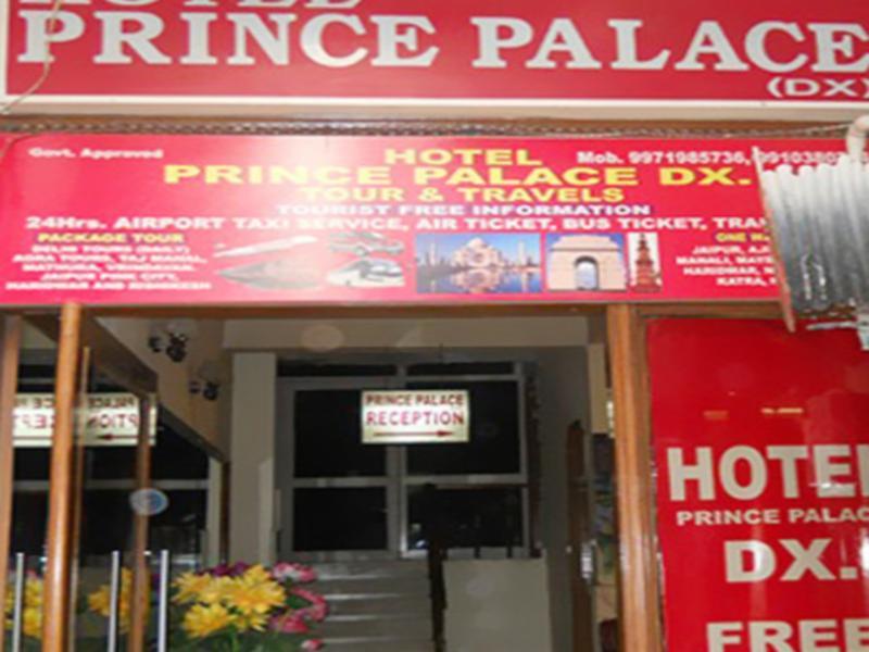 Hotel Prince Palace Deluxe Nové Dillí Exteriér fotografie